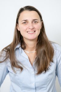 Dr. Anna Klima